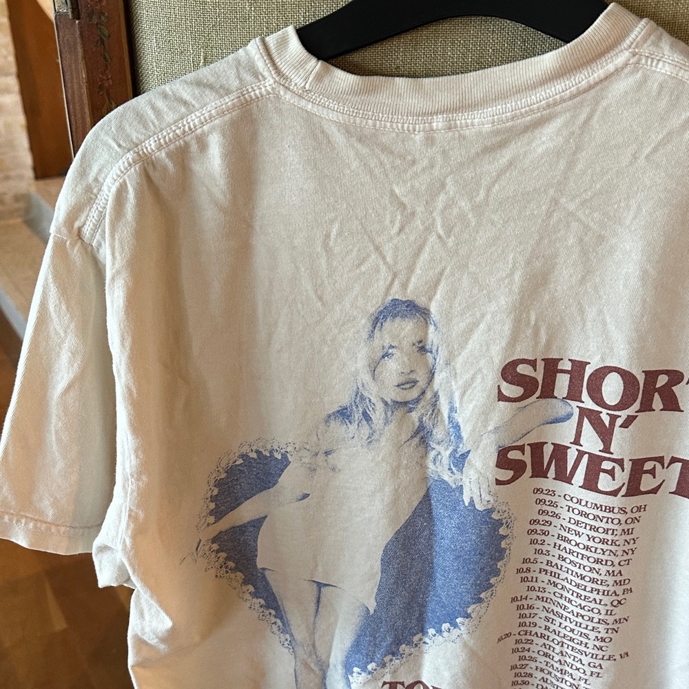 Sabrina Carpenter 2024 Short and Sweet Tour Graphic T-Shirt - Picture 5 of 10